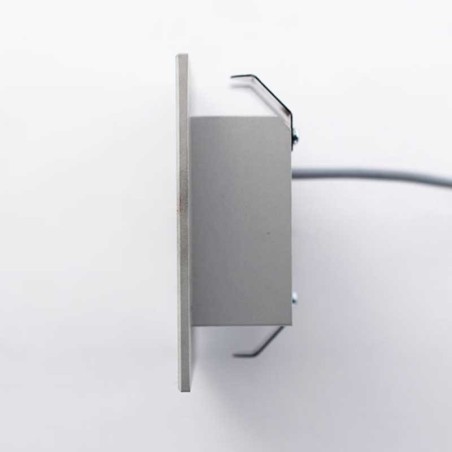 Dedalo recessed walkway